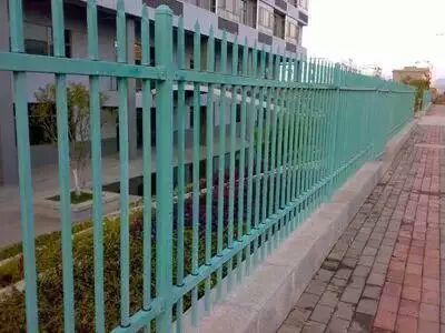 絲網(wǎng)輸送帶 現(xiàn)代工業(yè)中的高效傳動(dòng)與過濾解決方案